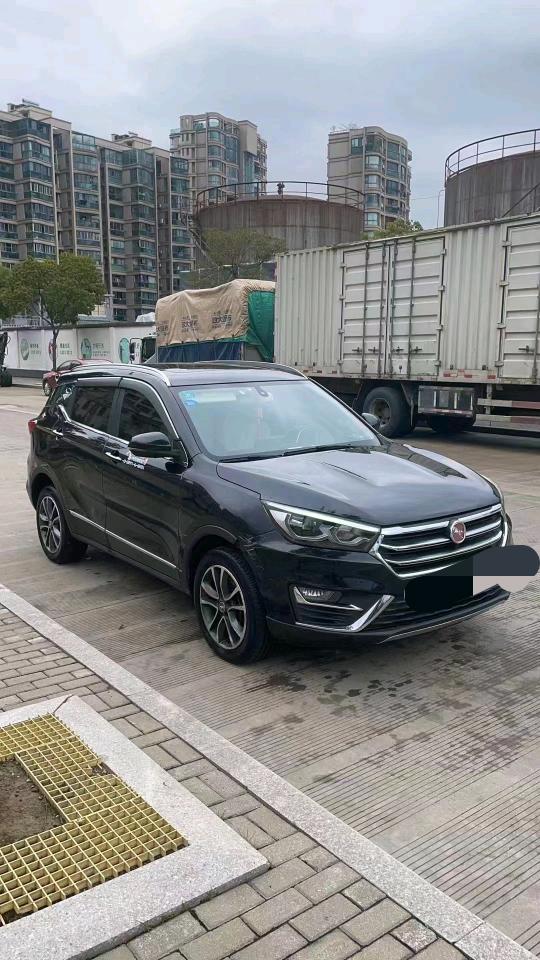 嘉兴18年汉腾汽车X52