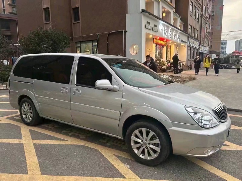宜春13年别克GL82
