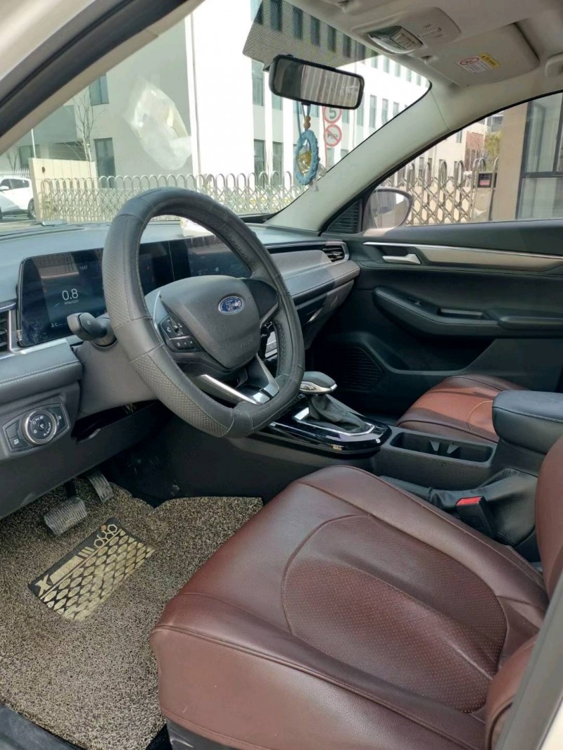 苏州22年福特福睿斯4