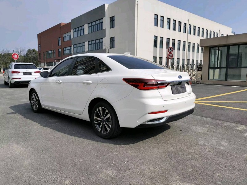 苏州22年福特福睿斯6