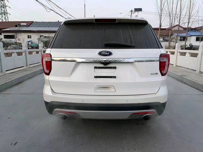 枣庄17年福特探险者1