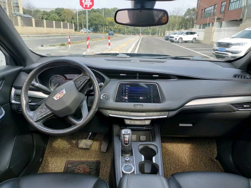 苏州19年凯迪拉克XT46
