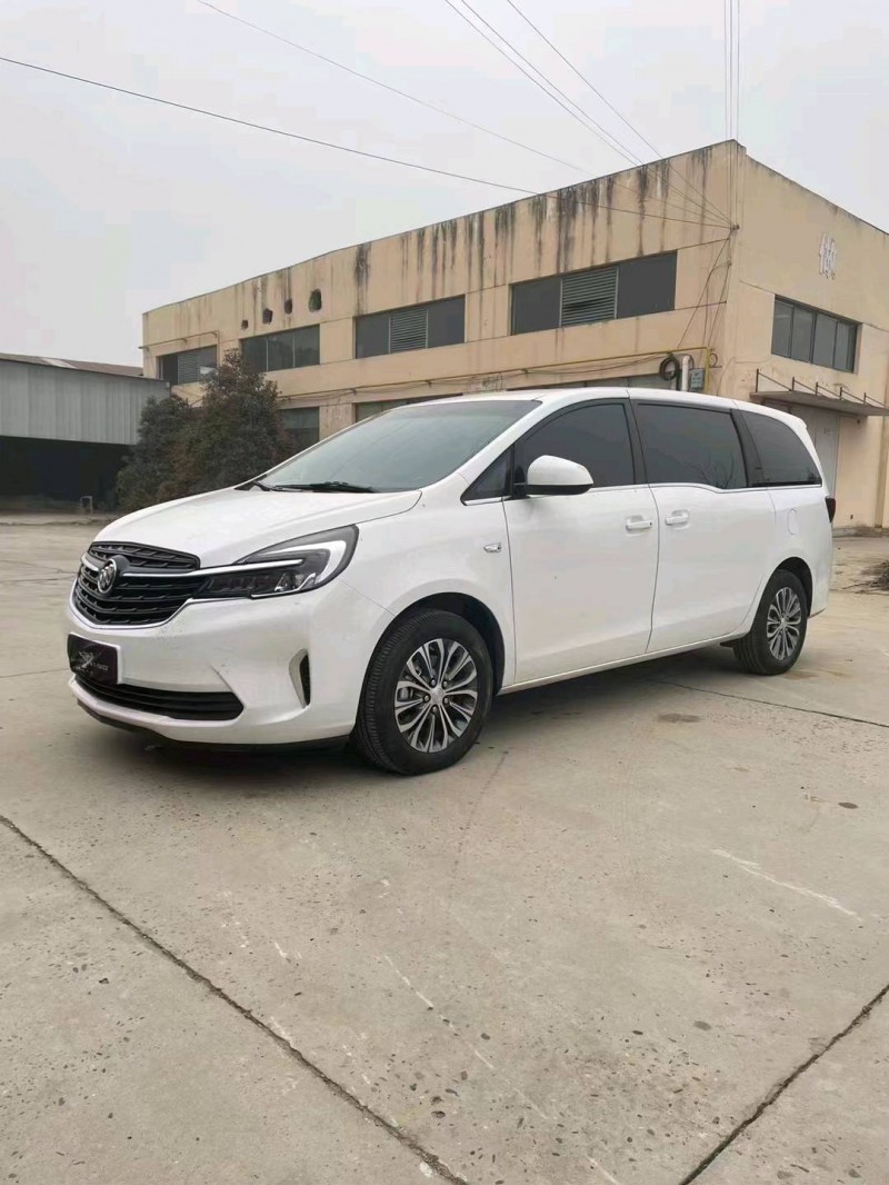 北京22年别克GL82