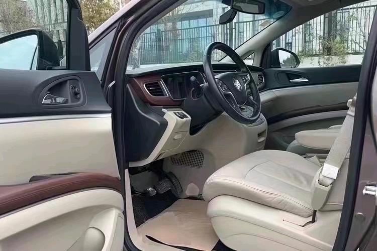 邢台17年别克GL85