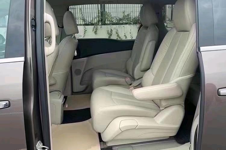 邢台17年别克GL84