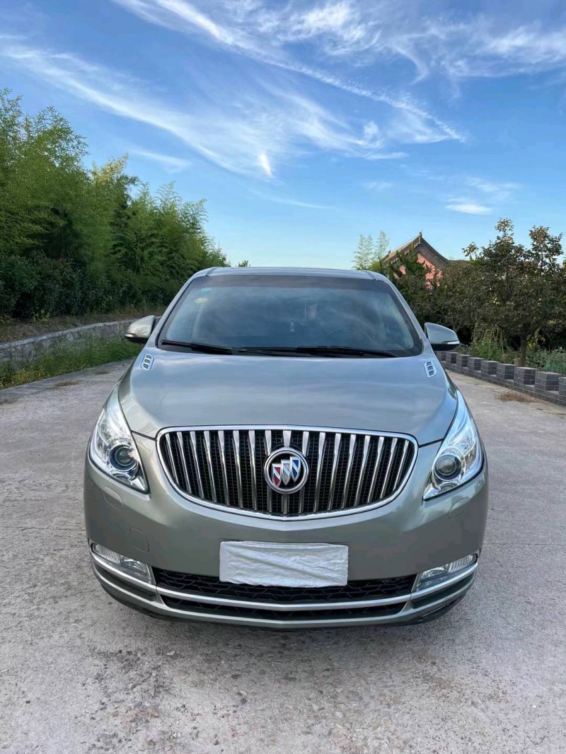 青岛15年别克GL89