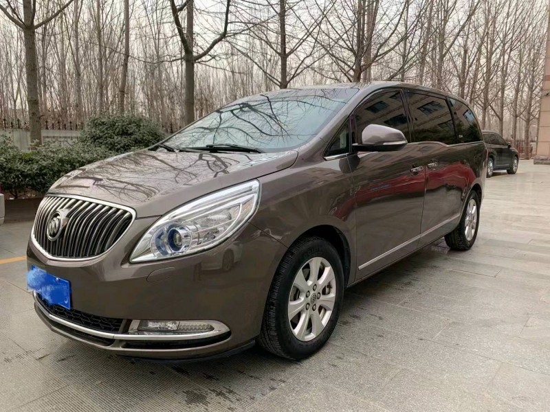 济南16年别克GL82