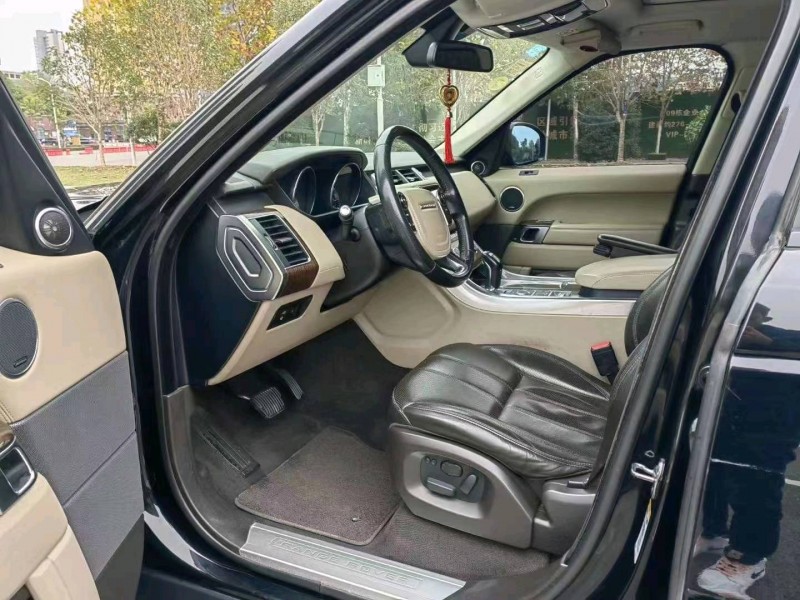 宜昌16年路虎揽胜运动5