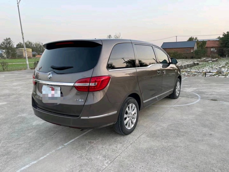 徐州17年别克GL82