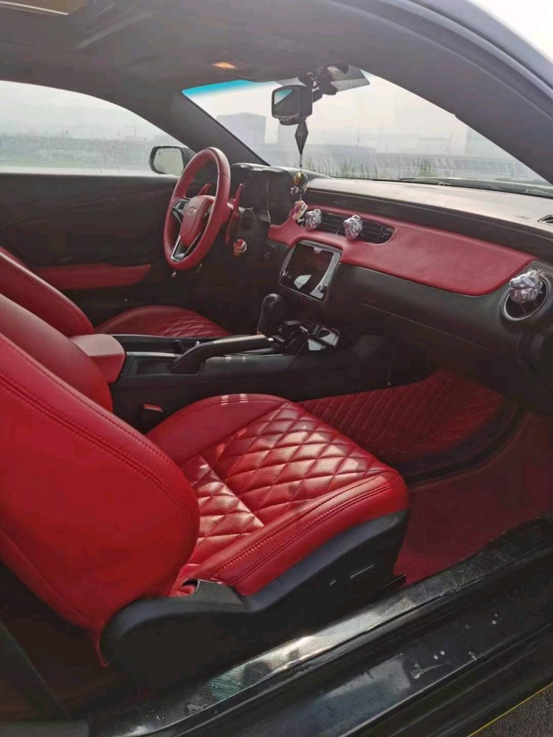 邯郸14年雪佛兰科迈罗5