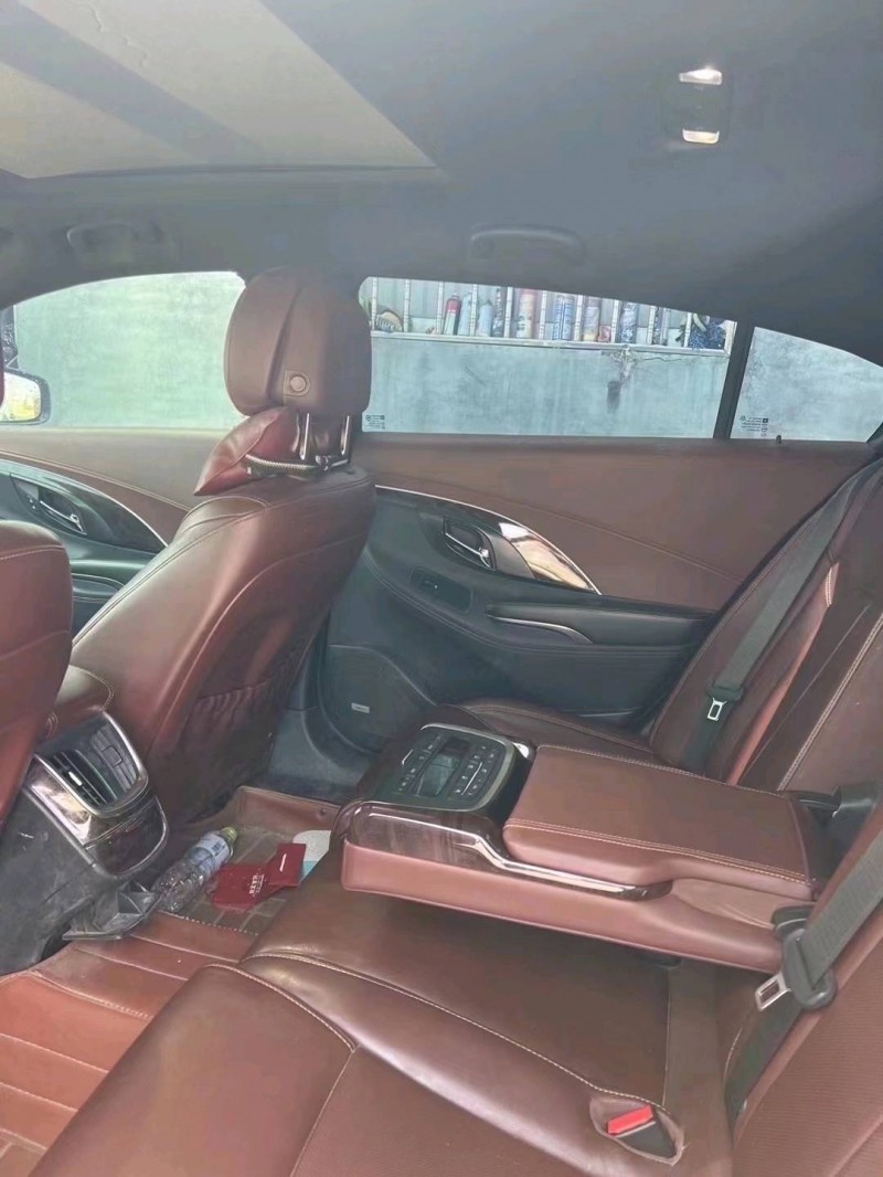 济南15年别克君越4