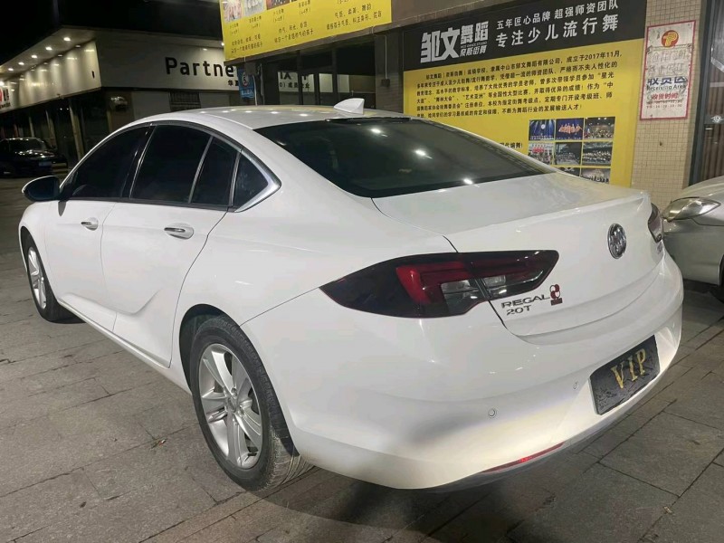 广州18年别克君威7