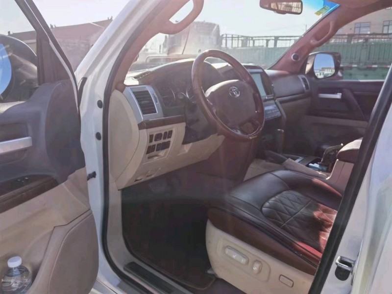 邯郸15年丰田兰德酷路泽6