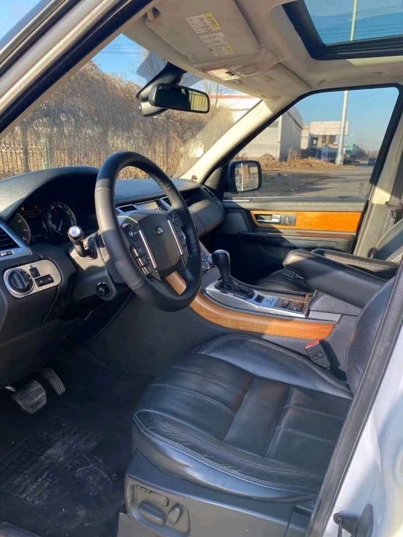 沈阳13年路虎揽胜运动8