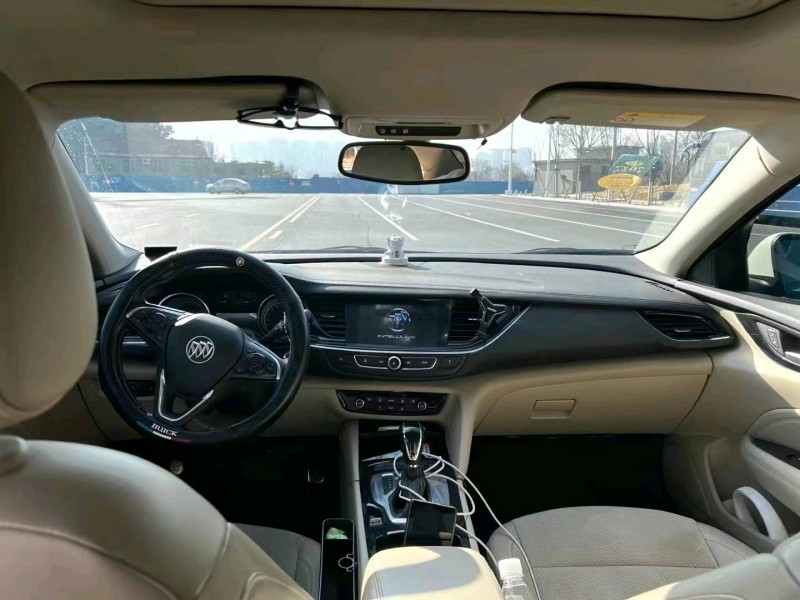 枣庄18年别克君威3