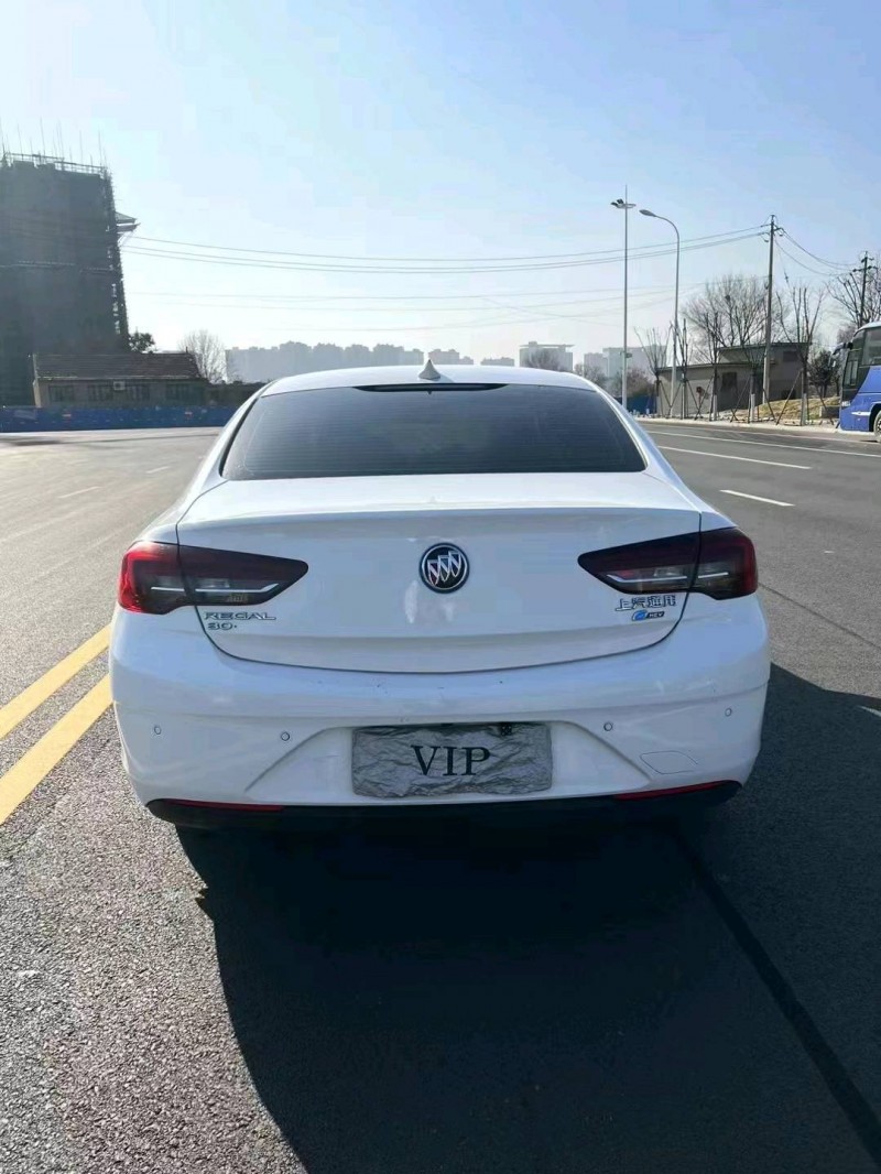 枣庄18年别克君威7