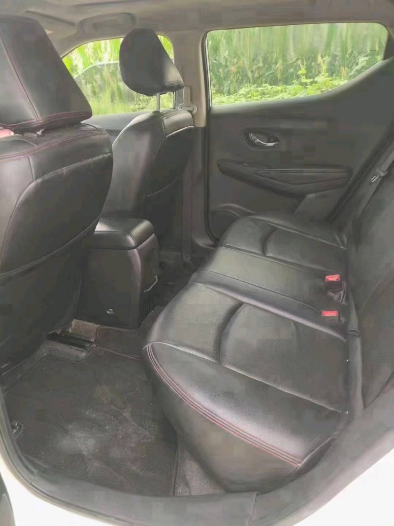 邯郸17年日产蓝鸟2