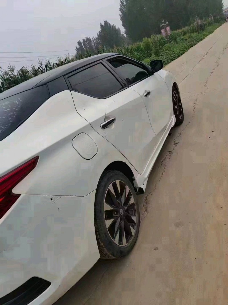 邯郸17年日产蓝鸟8