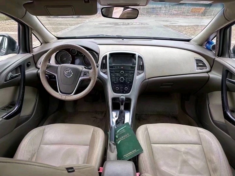 北京13年别克英朗6