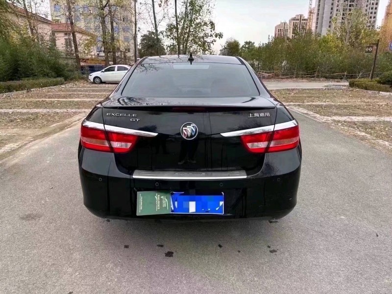 北京13年别克英朗1