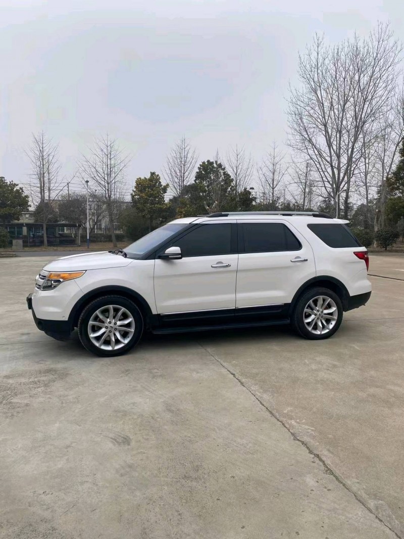 宿迁15年福特探险者3