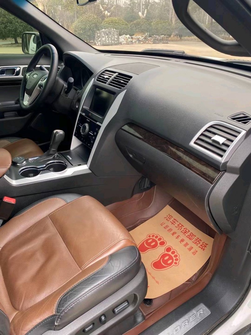 宿迁15年福特探险者5