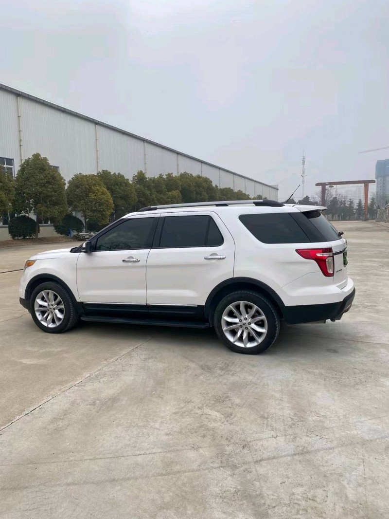 宿迁15年福特探险者7