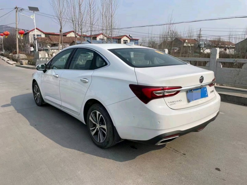 济南21年别克威朗7