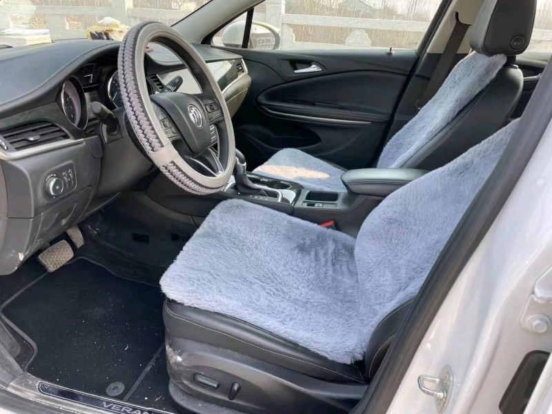 济南21年别克威朗5