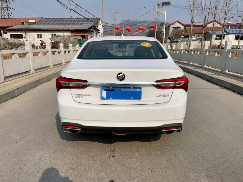 济南21年别克威朗1