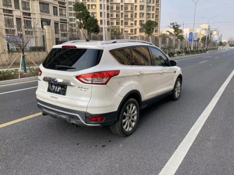 苏州16年福特翼虎9