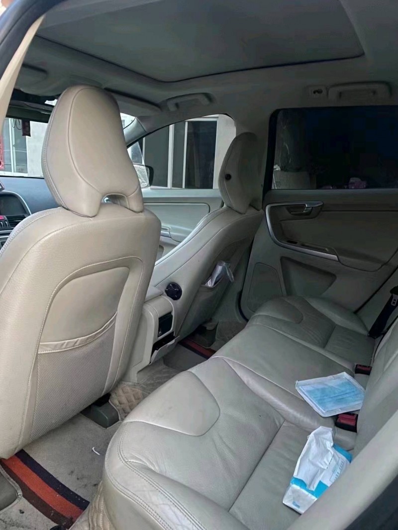 邯郸11年沃尔沃XC606
