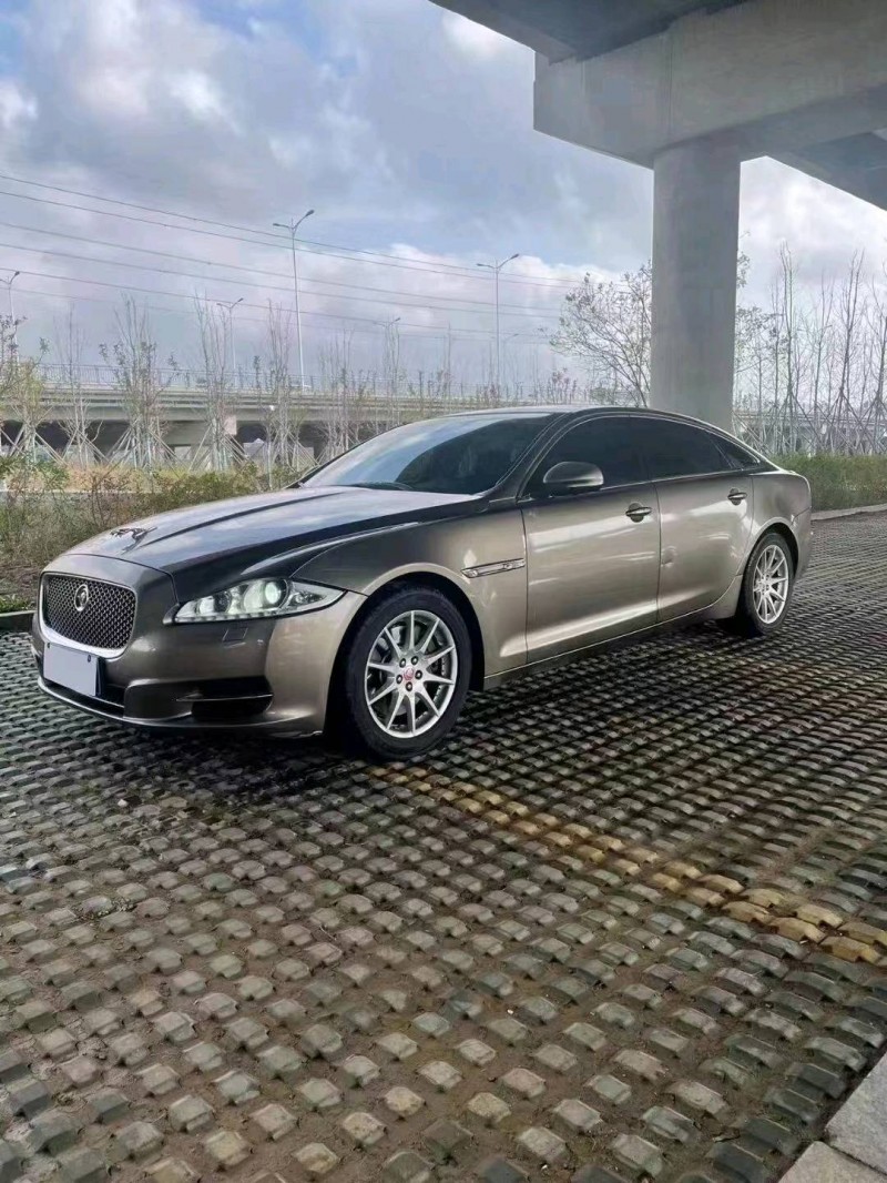 枣庄16年捷豹XJL2