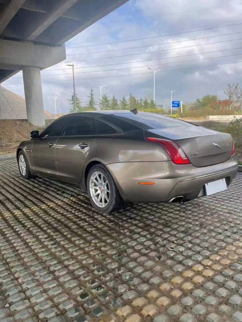 枣庄16年捷豹XJL5