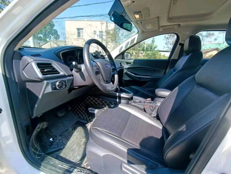 珠海18年福特福睿斯4