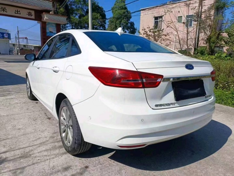 珠海18年福特福睿斯5