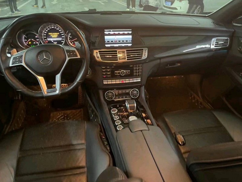 重庆13年奔驰AMG4