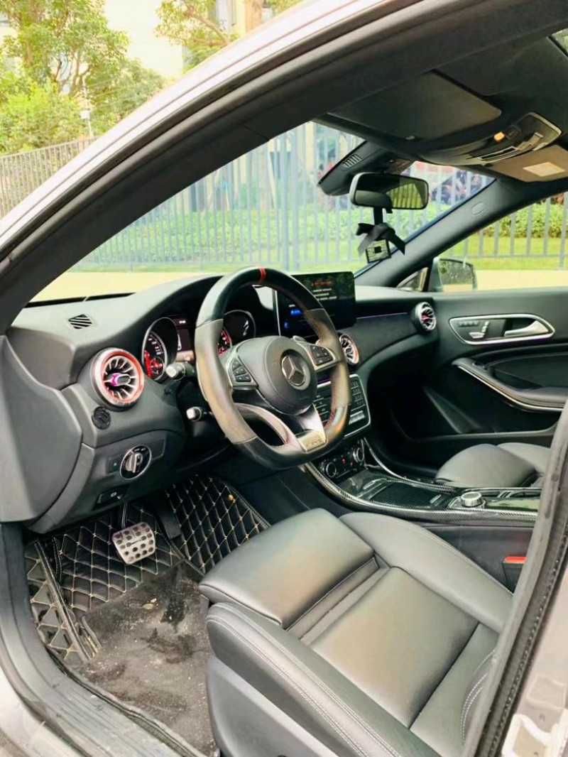 东莞17年奔驰CLA4