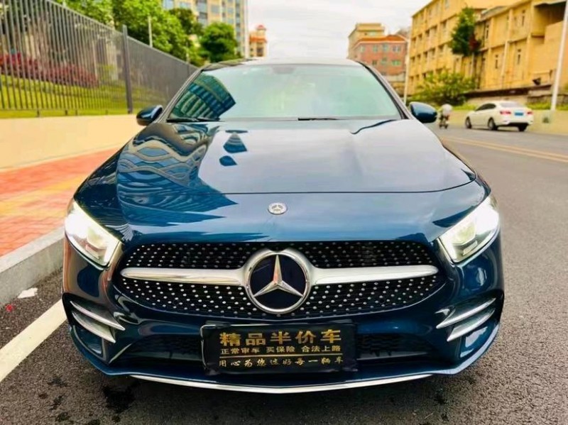 东莞19年奔驰A1
