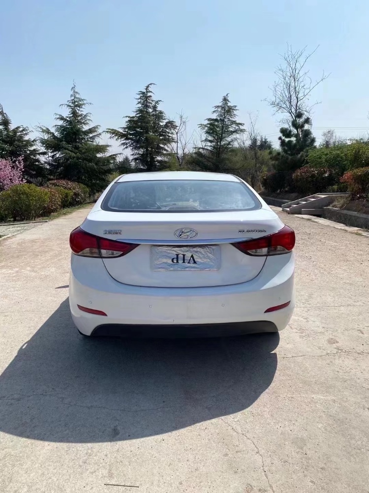 青岛17年现代朗动7