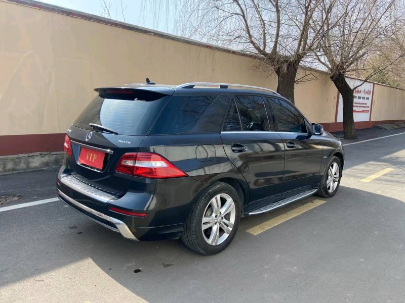 青岛12年奔驰ML2