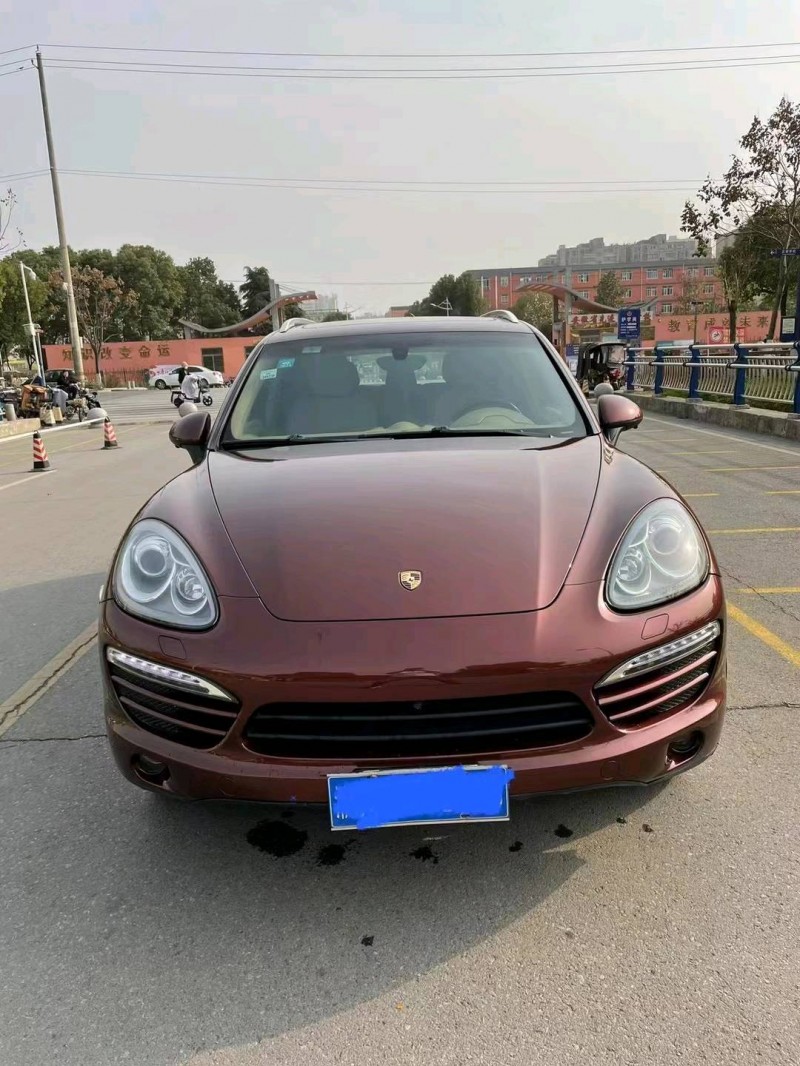 淮南13年保时捷卡宴8