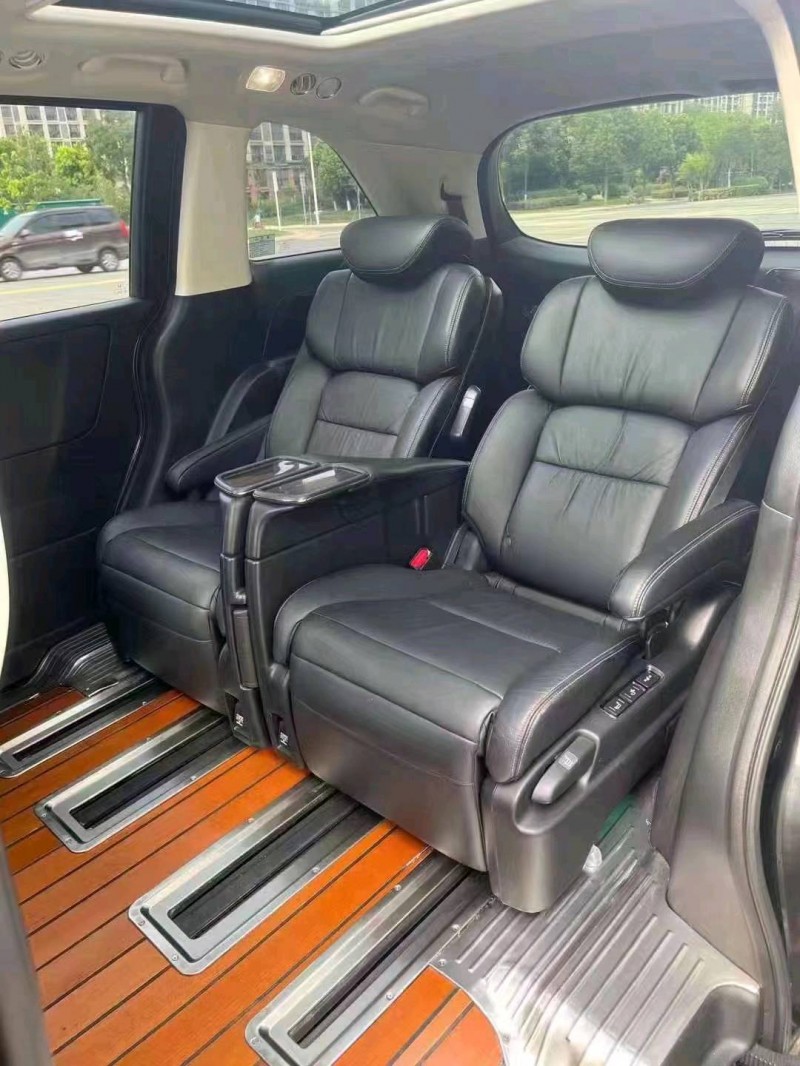 淮南18年本田艾力绅5