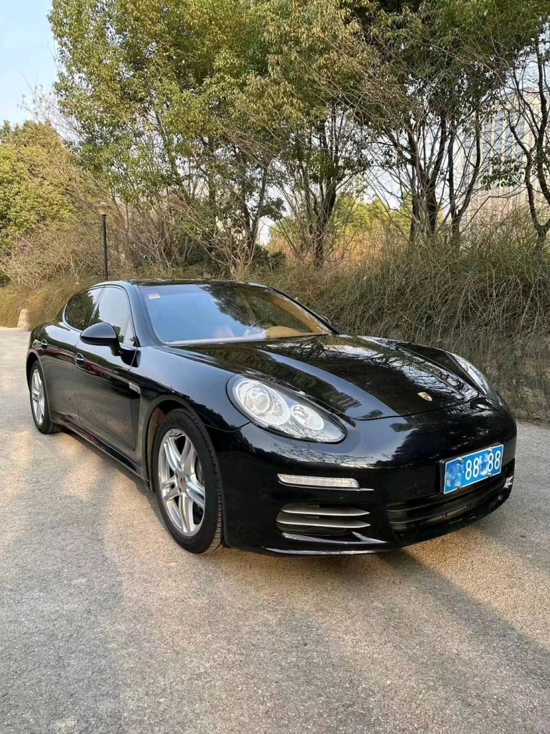 邯郸14年保时捷帕拉梅拉8