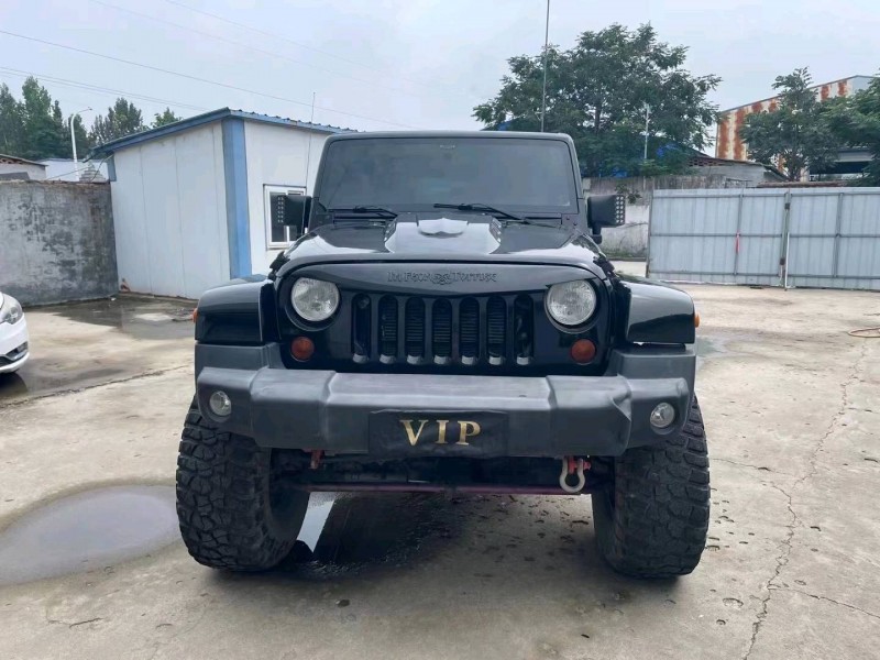 济宁13年Jeep牧马人1