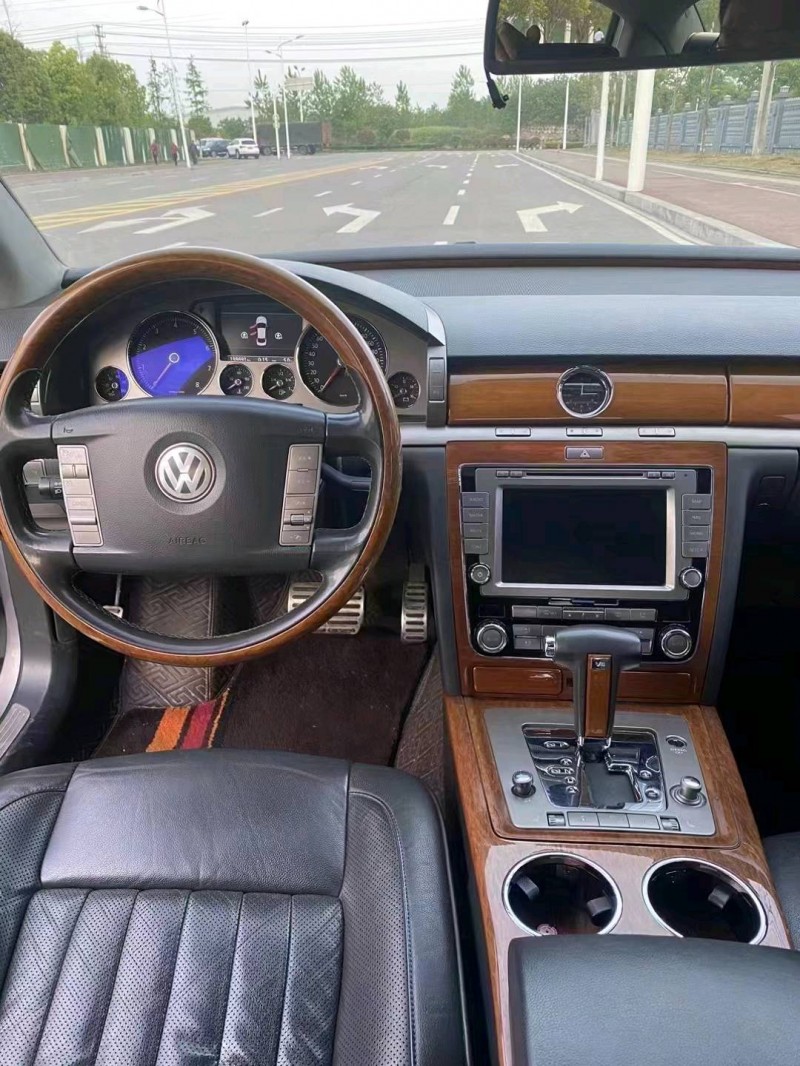 邯郸10年大众辉腾3