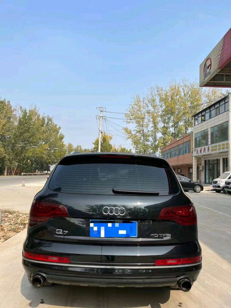 济宁13年奥迪Q79