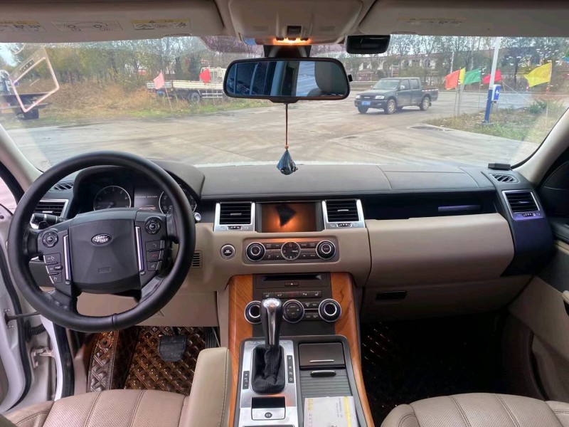 枣庄12年路虎揽胜运动3