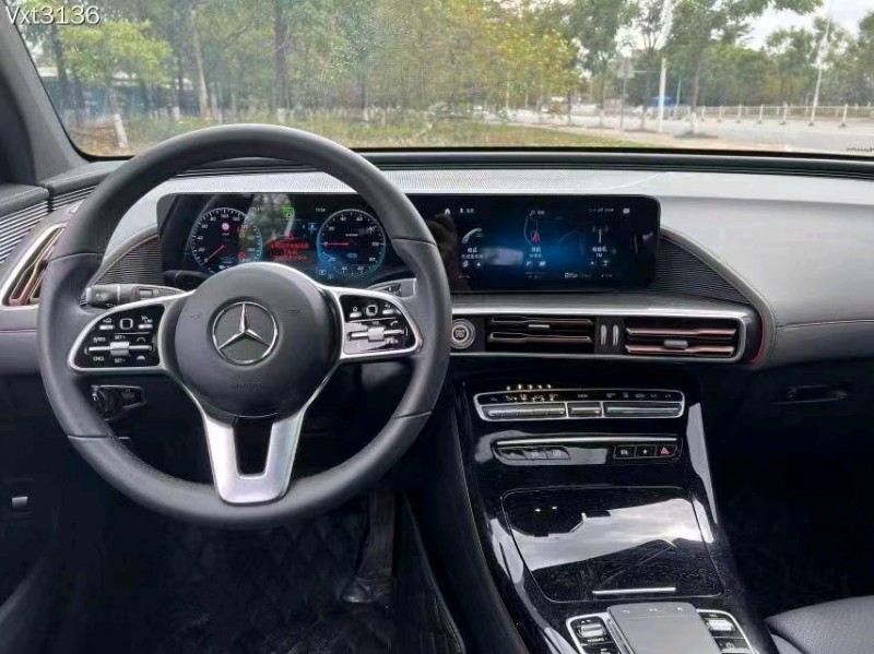 珠海21年奔驰EQC4