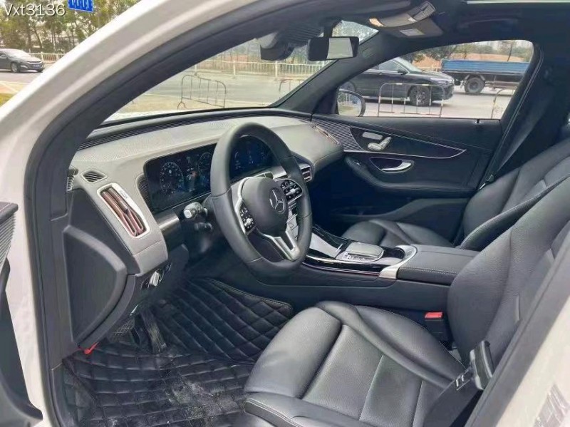 珠海21年奔驰EQC7